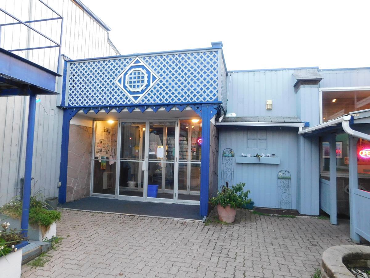 The Lakeview Inn Lac du Bonnet Екстер'єр фото