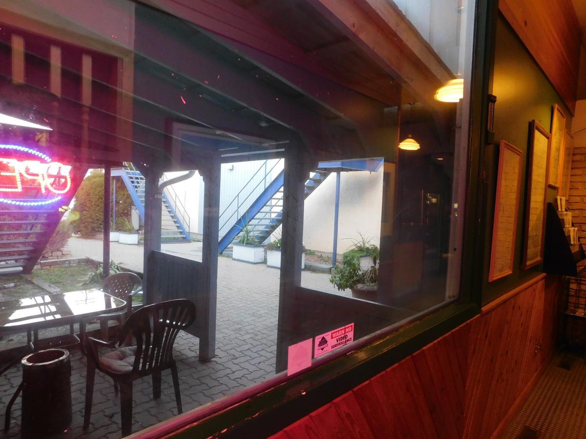 The Lakeview Inn Lac du Bonnet Екстер'єр фото